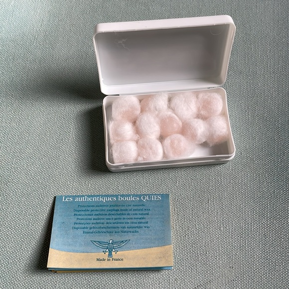 Quies French Ear Plugs with Natural Wax Lot of 4 - Picture 7 of 8